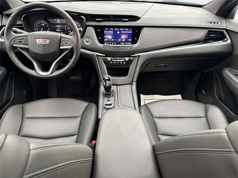 New 2025 Cadillac XT6 Luxury w/ LPO, Floor Liner Package image 15