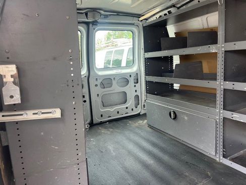 Used 2011 Ford E-350 and Econoline 350 Super Duty image 7