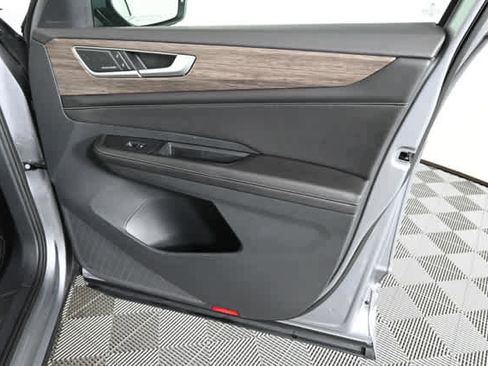 Used 2024 Volkswagen Atlas SEL Premium R-Line AWD/4WD image 12