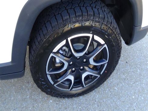 Certified 2024 Jeep Compass Trailhawk w/ Trailhawk Elite Group image 15