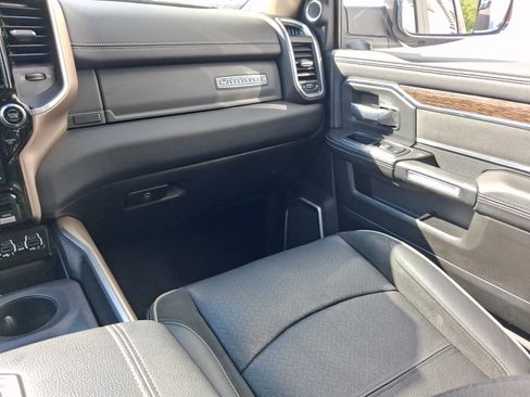Used 2019 RAM 2500 Laramie AWD/4WD image 21