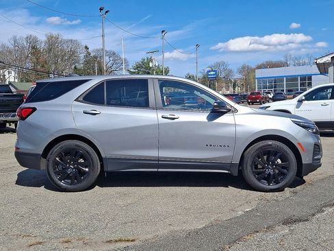 Used 2023 Chevrolet Equinox LS w/ LS Convenience Package FWD image 7