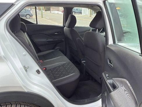 Used 2019 Nissan Kicks SV image 26