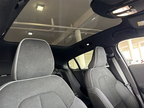 Certified 2023 Volvo C40 P8 Recharge Ultimate image 16