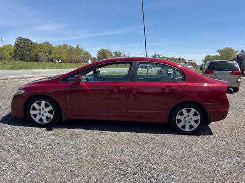 Used 2011 Honda Civic LX image 5