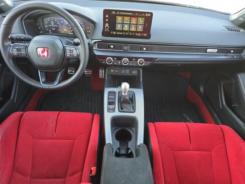 Used 2025 Honda Civic Type R image 9