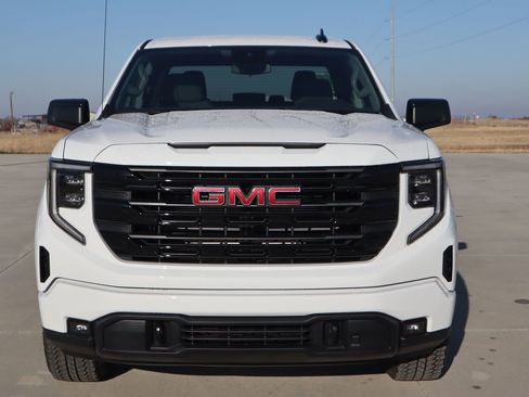 New 2026 GMC Sierra 1500 Elevation w/ X31 Off-Road Package AWD/4WD image 2