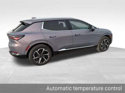 Used 2025 Chevrolet Equinox EV LT w/ Convenience Package image 15