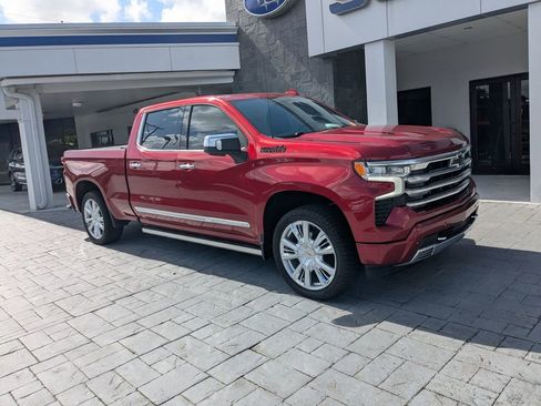 Used 2023 Chevrolet Silverado 1500 High Country w/ Technology Package AWD/4WD image 2