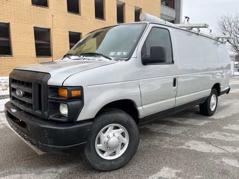 Used 2011 Ford E-250 and Econoline 250 Extended w/ Commercial Cargo Van Pkg image 1