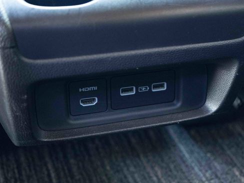 Used 2024 Honda Odyssey Touring image 45