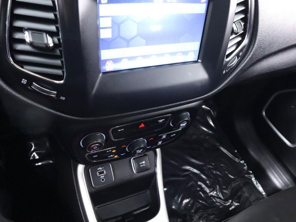 Used 2020 Jeep Compass Sport FWD image 15