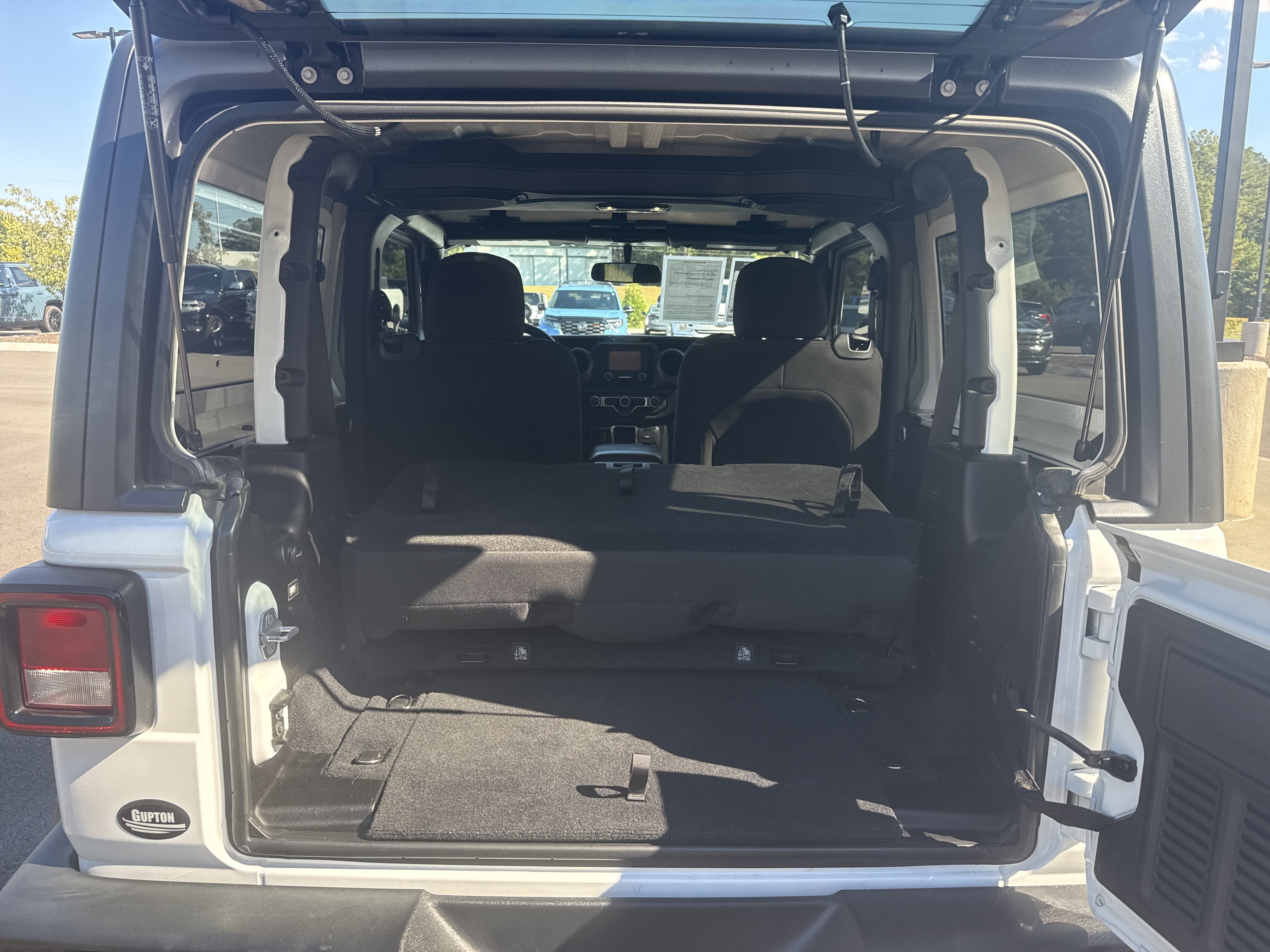 Used 2019 Jeep Wrangler Sport AWD/4WD image 17