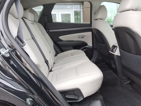 Used 2023 Hyundai Tucson Limited image 33