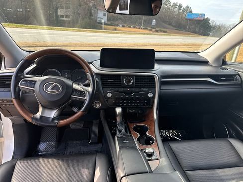 Used 2022 Lexus RX 350L FWD w/ Premium Package image 14