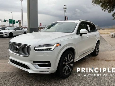 Certified 2023 Volvo XC90 B5 Plus w/ Protection Package Premier image 4