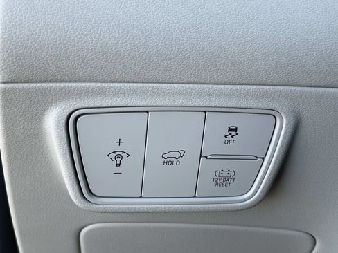 Certified 2023 Hyundai Tucson Limited image 18