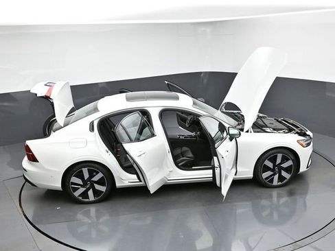 Used 2024 Volvo S60 T8 Ultimate w/ Climate Package image 48