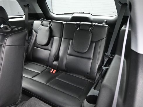 Certified 2023 Ford Explorer Limited image 21