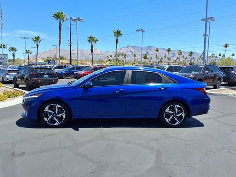 Used 2023 Hyundai Elantra SEL w/ Convenience Package FWD image 13