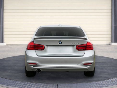 Used 2018 BMW 328d w/ Convenience Package image 6