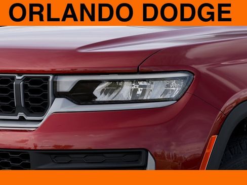 New 2026 Jeep Grand Cherokee Altitude RWD image 10