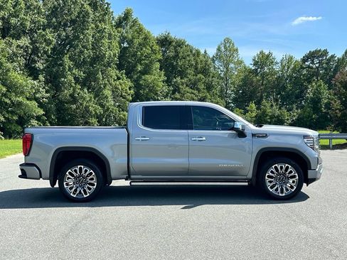 Used 2023 GMC Sierra 1500 Denali Ultimate AWD/4WD image 11