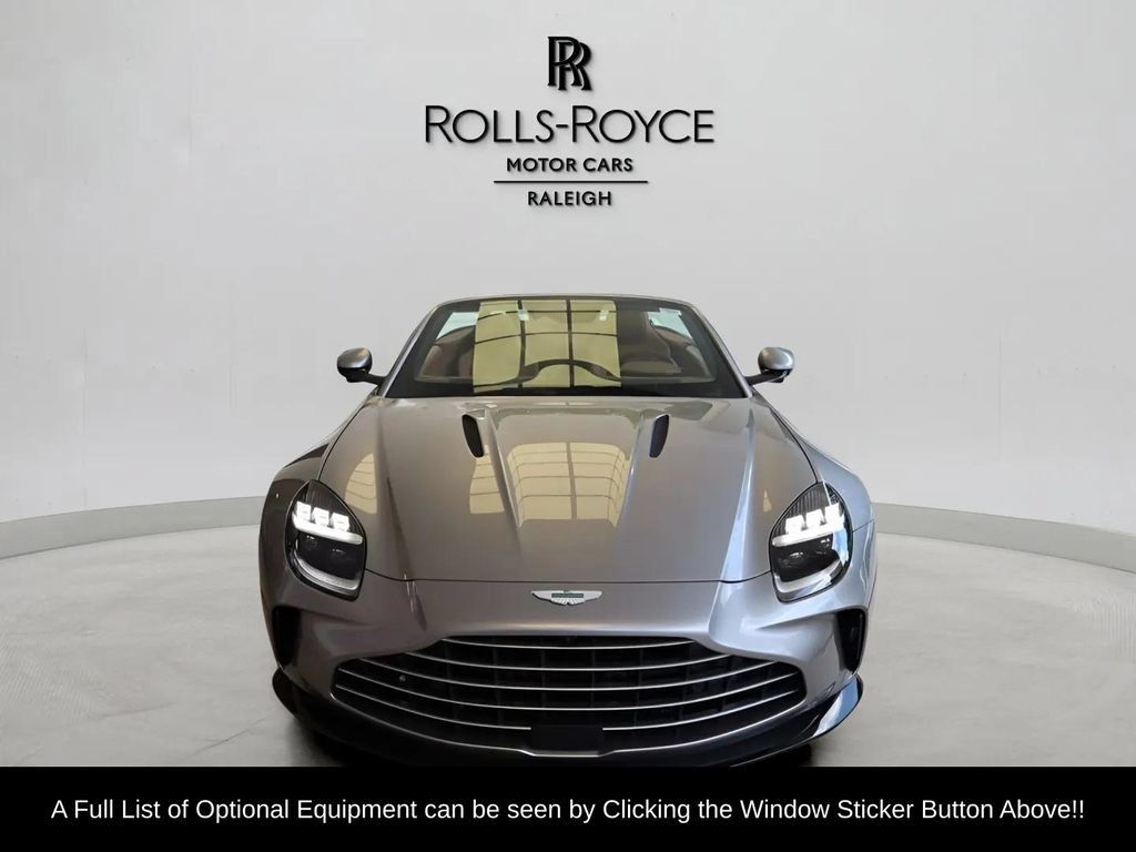 Used 2026 Aston Martin V8 Vantage Convertible RWD image 2