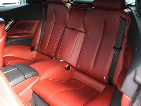 Used 2012 BMW 650i Convertible image 22