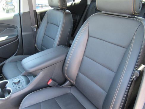 Used 2021 GMC Terrain SLT w/ Infotainment Package II image 19