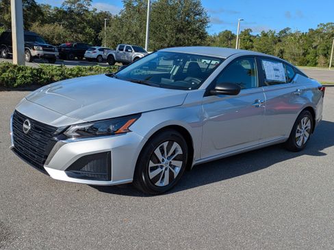 New 2025 Nissan Altima 2.5 S image 8