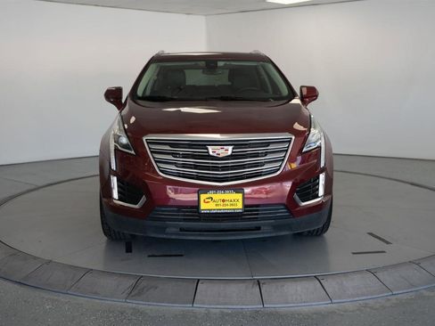 Used 2018 Cadillac XT5 Premium Luxury FWD image 2