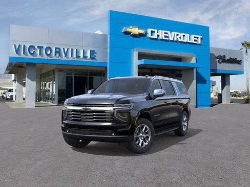 New 2026 Chevrolet Suburban Premier RWD image 8