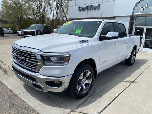 Used 2023 RAM 1500 Laramie AWD/4WD image 10