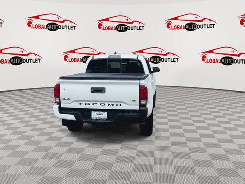 Used 2021 Toyota Tacoma SR AWD/4WD image 7