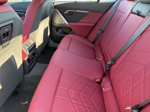 New 2026 BMW 550e xDrive w/ Executive Package AWD/4WD image 28