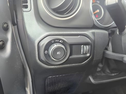 Used 2023 Jeep Wrangler Sport image 30