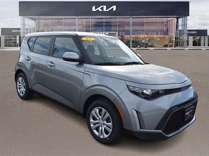 New 2025 Kia Soul LX