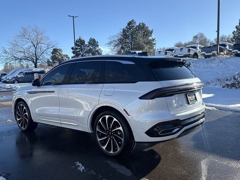 Certified 2024 Lincoln Nautilus Black Label image 5