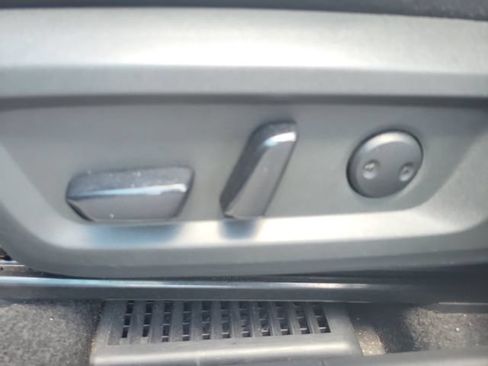 Used 2024 Nissan Rogue SV AWD/4WD image 20