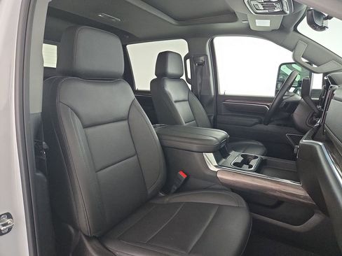 Used 2025 Chevrolet Silverado 2500 LTZ w/ LTZ Premium Package image 21