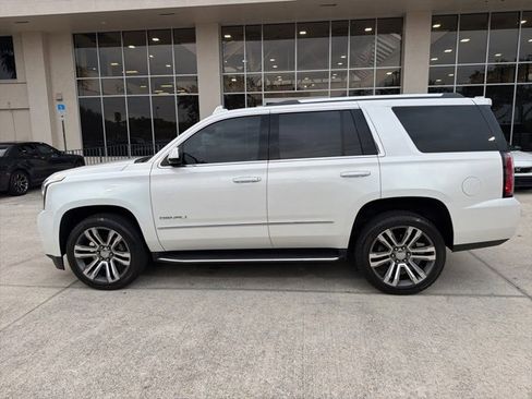 Used 2019 GMC Yukon Denali image 3