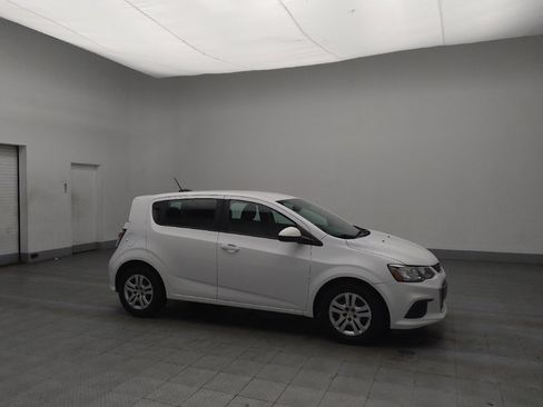 Used 2020 Chevrolet Sonic LT image 11