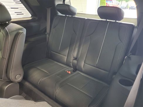 New 2026 Cadillac Vistiq Sport w/ LPO, Floor Liner Package image 29