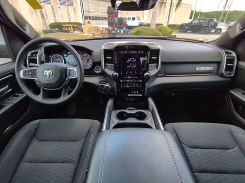Used 2025 RAM 1500 Big Horn AWD/4WD image 16