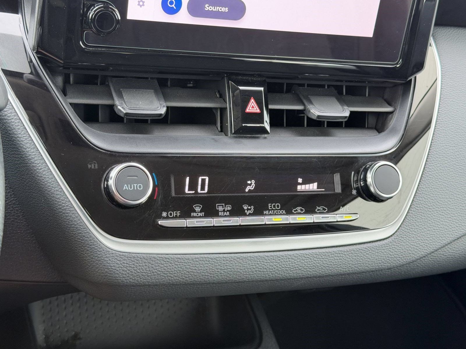 Used 2026 Toyota Corolla LE FWD image 21