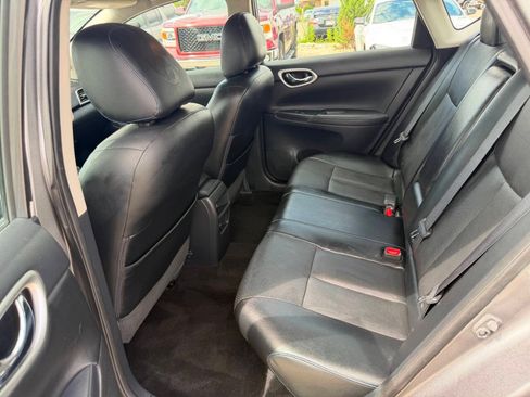 Used 2016 Nissan Sentra SR w/ SR Premium Package FWD image 11