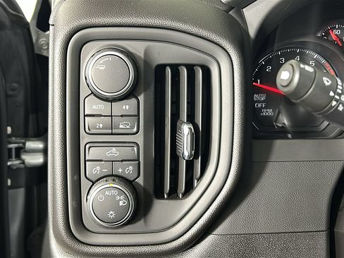Used 2026 Chevrolet Silverado 1500 Custom AWD/4WD image 22