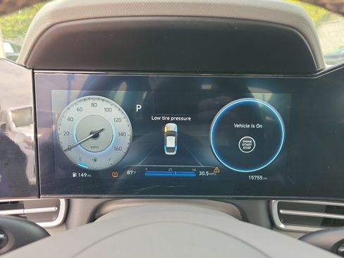 Used 2023 Hyundai Elantra SEL w/ Convenience Package image 19