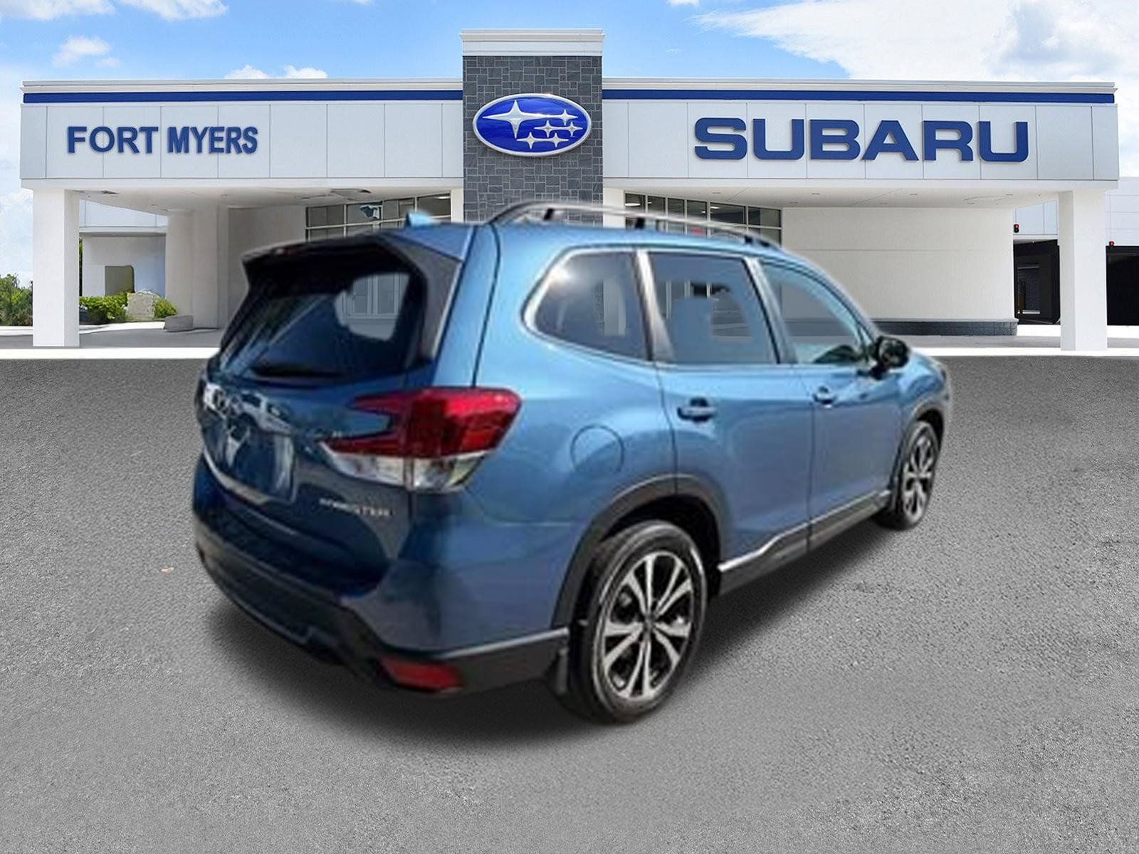 Used 2023 Subaru Forester Limited AWD/4WD image 6